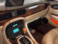Używany Jaguar XJ40 284 KM (208 kW) 2000 Niebieski Sedan/Limuzyna