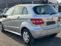 Gebraucht Mercedes B150 95 PS (69 kW) 2006 Silber Van / Kleinbus