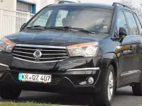 Gebraucht SsangYong Rodius Quartz 178 PS (130 kW) 2017 Schwarz Van / Kleinbus