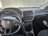 Gebraucht Peugeot 208 Active 95 PS (69 kW) 2012 Kleinwagen