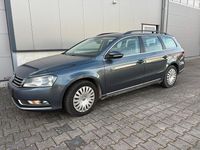 Gebraucht VW Passat 140 PS (102 kW) 2011 Grau Kombi