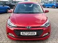 Gebraucht Hyundai i20 75 PS (55 kW) 2016 Rot Kleinwagen