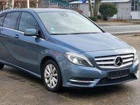 Gebraucht Mercedes B180 122 PS (89 kW) 2012 Grau metalic Van / Kleinbus