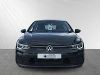 Gebraucht VW Golf VIII Life 131 PS (96 kW) 2023 Grau Limousine