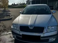 Gebraucht Skoda Octavia Classic 102 PS (75 kW) 2004 Silber Limousine
