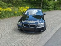 Gebraucht BMW 320 184 PS (135 kW) 2011 Schwarz Kombi