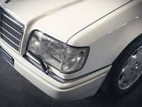 Używany Mercedes E420 279 KM (205 kW) 1995 Biały Sedan/Limuzyna