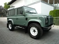 Gebraucht Land Rover Defender SE 122 PS (89 kW) 2015 Grün SUV