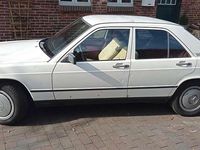 Gebraucht Mercedes 190 118 PS (86 kW) 1985 Weiß Limousine