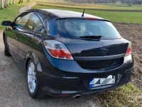 Second-hand Opel Astra 200 CP (147 kW) 2006 Negru Coupe
