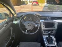 Second-hand VW Passat Comfortline 150 CP (110 kW) 2016 Albastru Break