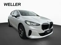 Gebraucht BMW 220 Performance 156 PS (114 kW) 2023 Weiß Van / Kleinbus