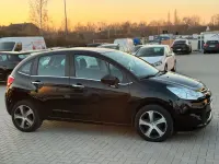 Used Citroën C3 SELECTION 99 HP (72 kW) 2017 Black Sedan
