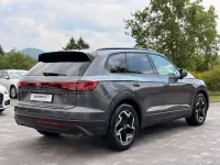 Gebraucht VW Touareg IQ Drive 231 PS (169 kW) 2025 Grau SUV