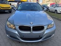 Gebraucht BMW 320 Comfort Edition 170 PS (125 kW) 2010 Blau Kombi