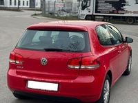 Gebraucht VW Golf VI 80 PS (58 kW) 2011 Rot Kleinwagen
