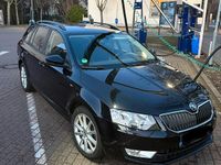 Usado Skoda Octavia Joy 150 HP (110 kW) 2016 Preto Citadino