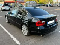 Gebraucht BMW 325 197 PS (144 kW) 2007 Schwarz Limousine