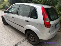 Gebraucht Ford Fiesta 69 PS (50 kW) 2002 Silber Kleinwagen