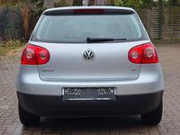 Gebraucht VW Golf V 102 PS (75 kW) 2007 Silber Limousine