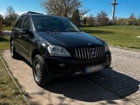 Gebraucht Mercedes ML320 224 PS (164 kW) 2006 Schwarz SUV