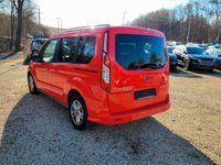 Gebraucht Ford Tourneo Connect Titanium 120 PS (88 kW) 2020 Rot Van / Kleinbus