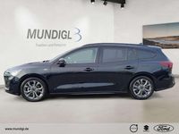 Gebraucht Ford Focus ST-Line X 116 PS (85 kW) 2024 Schwarz Kombi
