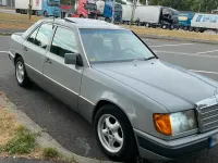 Gebraucht Mercedes 230 136 PS (100 kW) 1990 Grau Limousine
