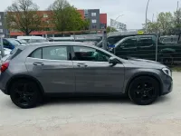 Gebraucht Mercedes GLA180 Urban 122 PS (89 kW) 2020 Grau SUV