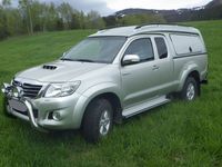 Gebraucht Toyota HiLux 144 PS (105 kW) 2012 Silber metallic Pickup