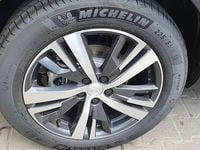 Gebraucht Peugeot 5008 Allure 131 PS (96 kW) 2021 Grau SUV