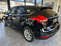 Gebraucht Ford Focus 125 PS (91 kW) 2018 Schwarz Limousine