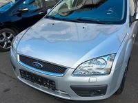 Gebraucht Ford Focus 115 PS (84 kW) 2005 Silber Limousine