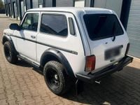 Second-hand Lada niva 82 CP (60 kW) 2011 Alb SUV