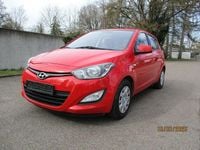 Gebraucht Hyundai i20 Edition 75 PS (55 kW) 2012 Rot Kleinwagen