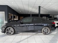 Gebraucht BMW 220 M Sport 178 PS (130 kW) 2023 Black sapphire metallic Limousine