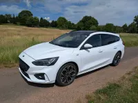 Gebraucht Ford Focus ST-Line 182 PS (133 kW) 2019 Weiß Kombi