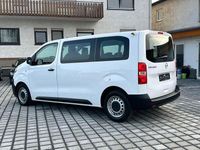 Gebraucht Opel Vivaro 120 PS (88 kW) 2021 White jade Van / Kleinbus