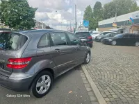 Używany Mercedes B200 140 KM (102 kW) 2011 Szary Minivan