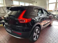 Gebraucht Volvo XC40 Core 163 PS (119 kW) 2022 Schwarz SUV