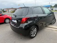 Gebraucht Toyota Yaris Comfort 99 PS (72 kW) 2015 Schwarz Kleinwagen