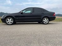 Gebraucht Mercedes C200 Classic 163 PS (119 kW) 2003 Schwarz Limousine