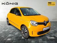 Gebraucht Renault Twingo Techno 60 kW (82 PS) 2023 Mangogelb Kleinwagen