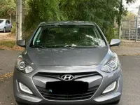 Gebraucht Hyundai i30 100 PS (73 kW) 2013 Grau Kleinwagen