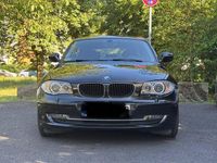 Second-hand BMW 116 122 CP (89 kW) 2010 Negru Hatchback