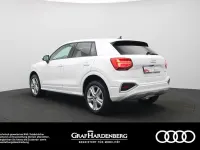 Gebraucht Audi Q2 Ambiente 150 PS (110 kW) 2022 Ibisweiß SUV