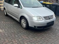 Gebraucht VW Touran 105 PS (77 kW) 2004 Silber Van / Kleinbus