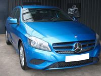 Gebraucht Mercedes A180 109 PS (80 kW) 2013 Blau Limousine