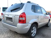 Gebraucht Hyundai Tucson GLS 141 PS (103 kW) 2006 Silber SUV