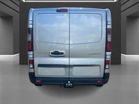 Neu Renault Trafic 170 PS (125 kW) 2025 Kqa silber Van / Kleinbus